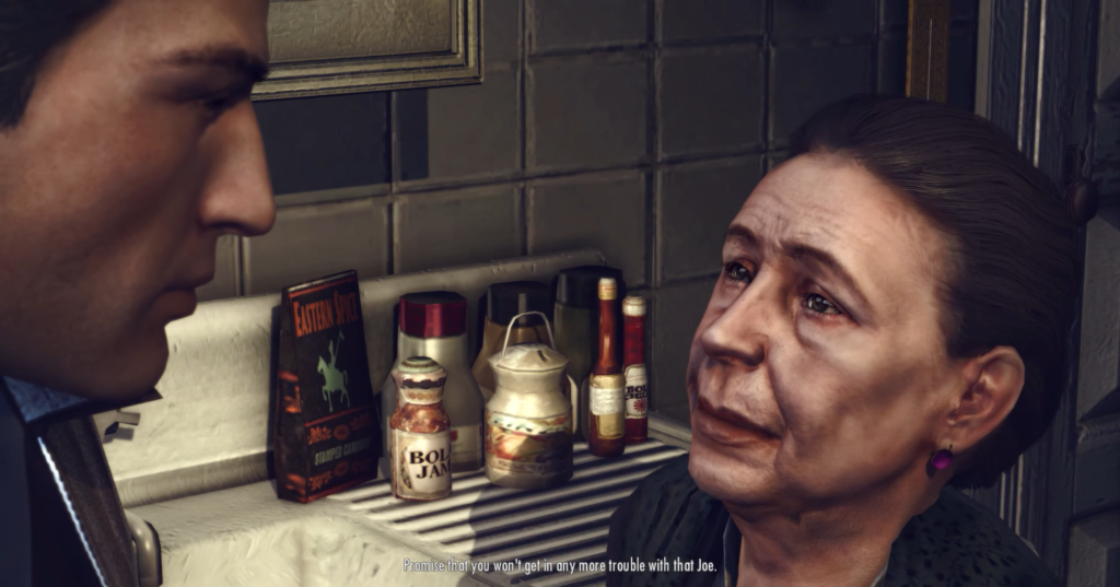 Женщина смотрит на мужчину на кухне