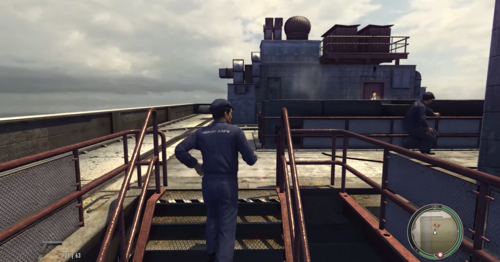 Персонаж бежит по палубе корабля в Mafia II