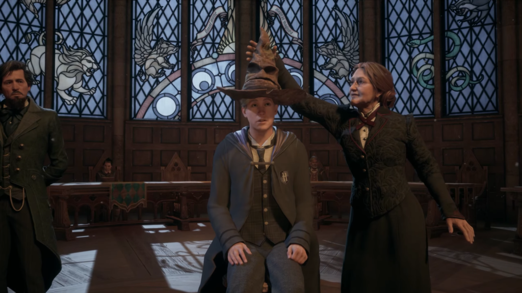 Профессор Уизли надевает Распределяющую шляпу в Хогвартсе Hogwarts Legacy