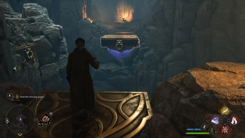 Персонаж Hogwarts Legacy направляет палочку на сундук в пещере