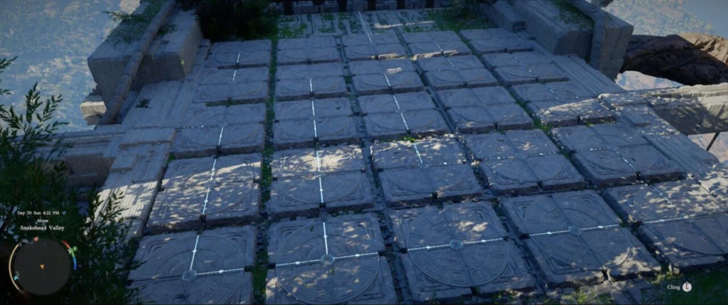 Каменные плиты на руинах у воды