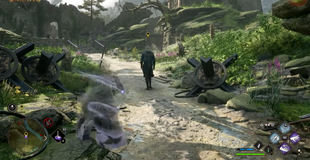 Персонаж Hogwarts Legacy идет по тропе руин