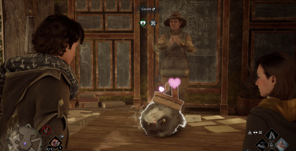 Кот кувыркается на полу в Hogwarts Legacy