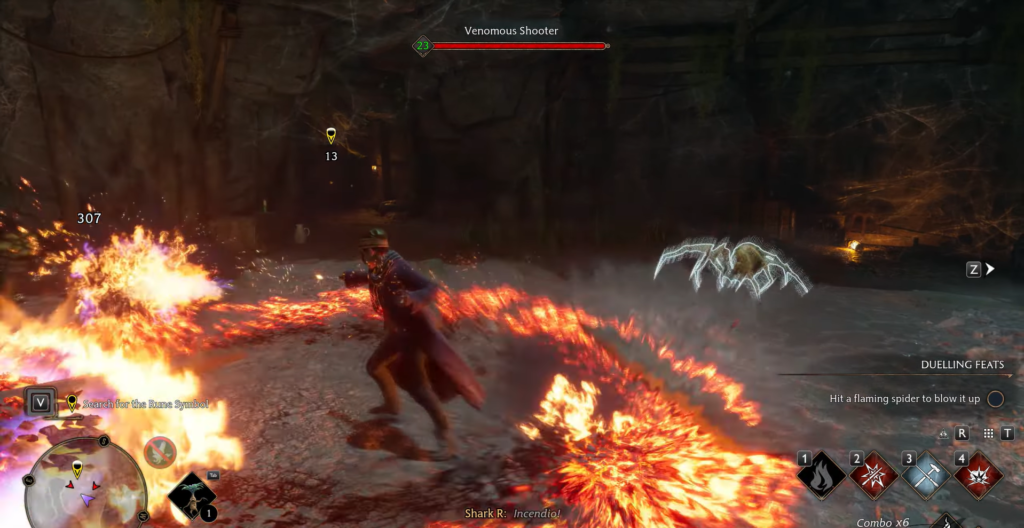 Волшебник сражается с пауком в пещере, огонь