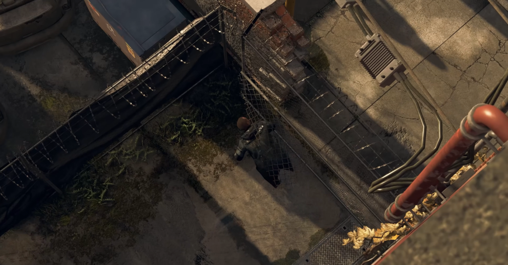 Человек открывает калитку в ограждении на крыше