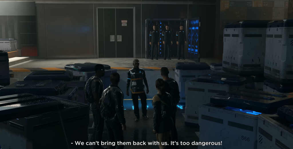 Люди спорят среди контейнеров в складском помещении