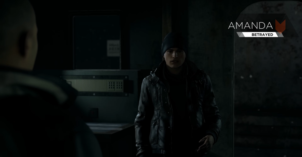 Аманда из Detroit: Become Human стоит в комнате