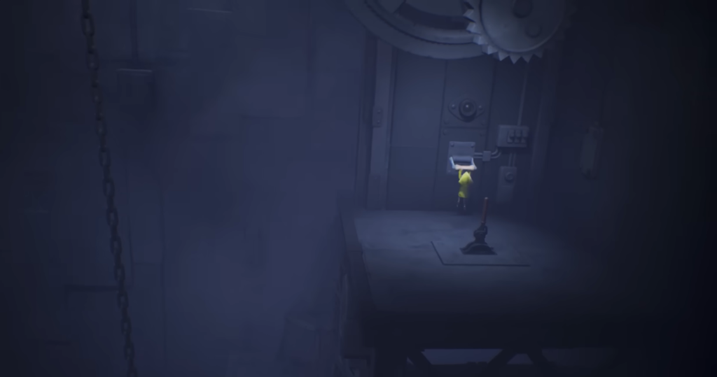 Шестая из Little Nightmares тянет рычаг в комнате
