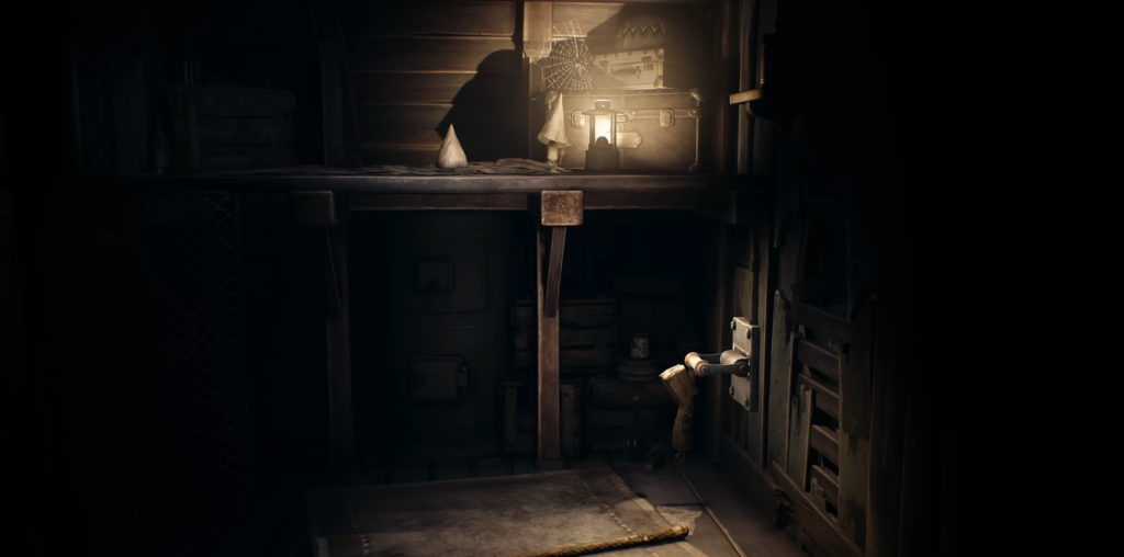 Шестая из Little Nightmares тянет рычаг в комнате