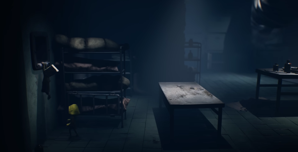 Шестая из Little Nightmares тянет рычаг в комнате