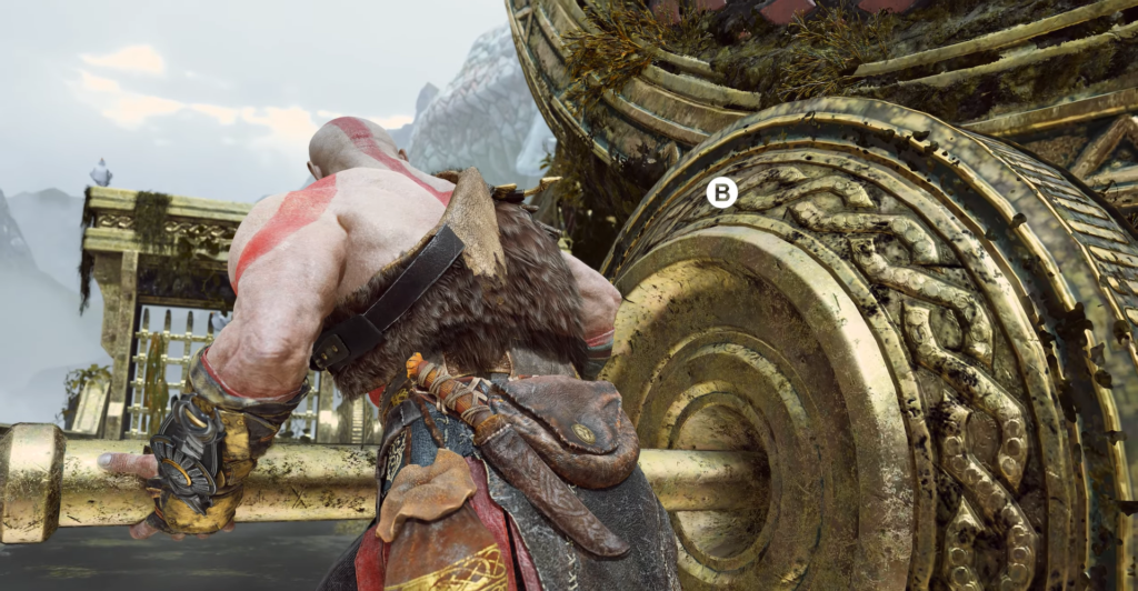 Кратос толкает золотое колесо в God of War