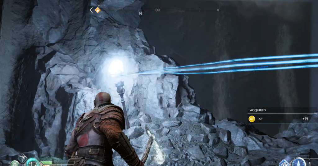 Кратос из God of War целится в пещере