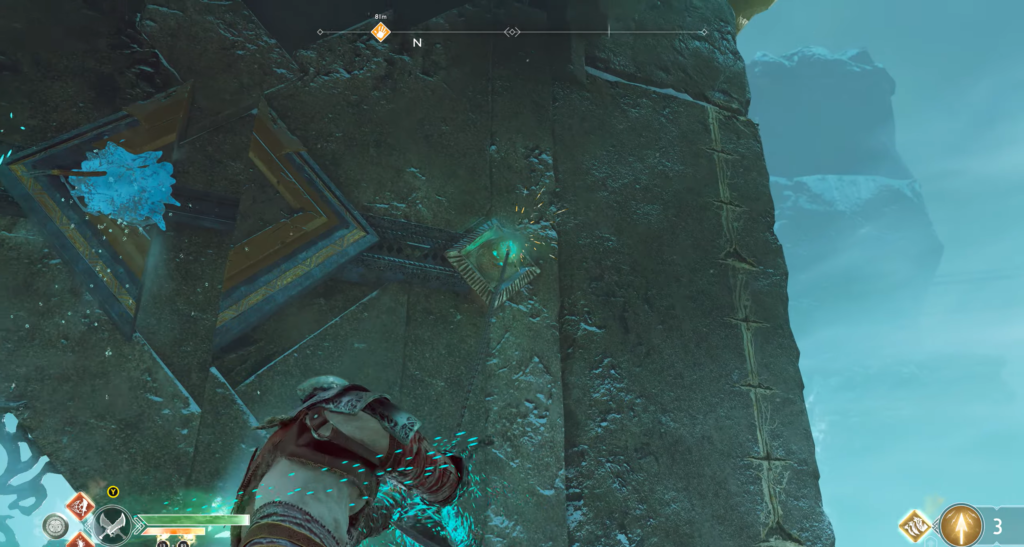 Кратос стреляет в рунический кристалл на скале