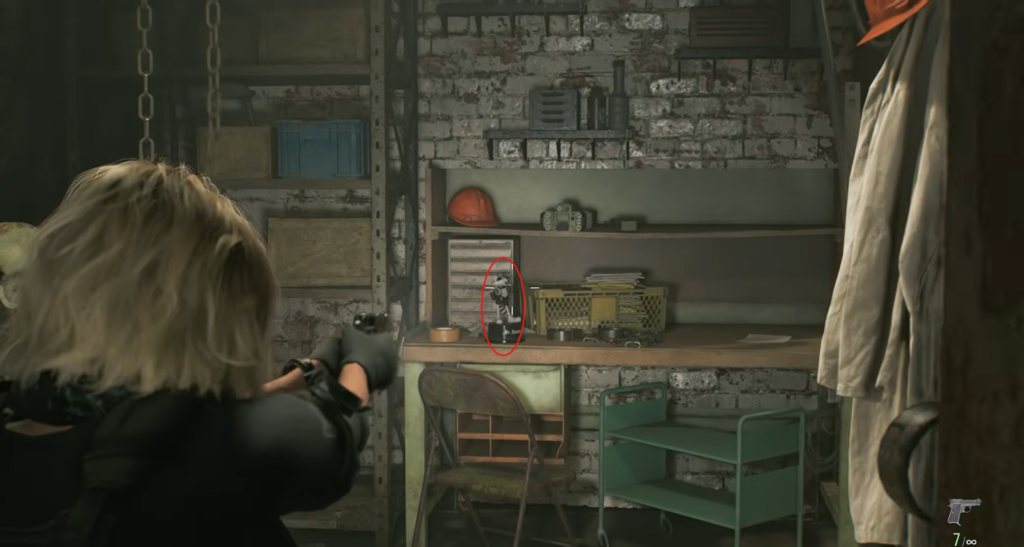 Эшли Грэм из Resident Evil 4 целится в мастерской