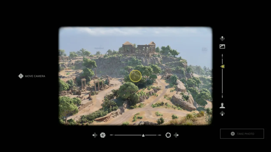 Вид на руины на холме через камеру в игре