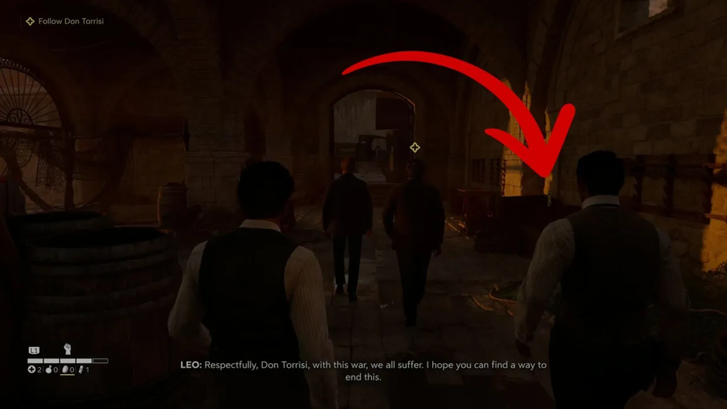 Люди идут по каменному туннелю в игре Mafia III