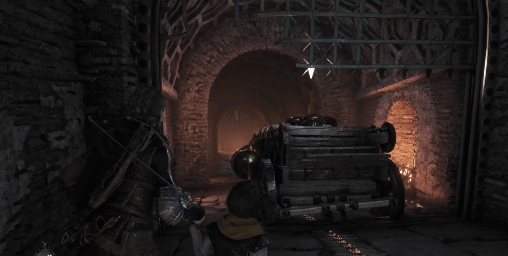 Амиция и Гуго прячутся за телегой в туннеле